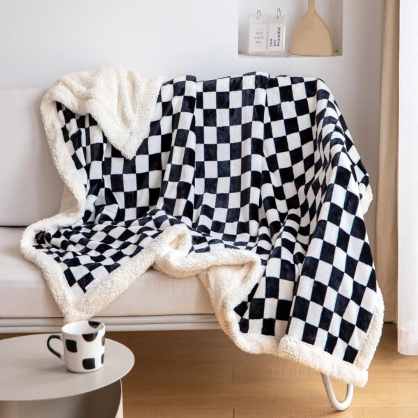 Sherpa Fleece Throw Blanket, Checkered Soft Thick Cozy Blanket for Couch/Bed, Black 51"x63"